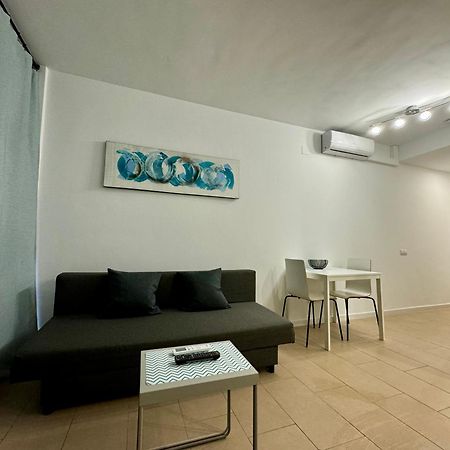 Moderno Apartamento Con Parking,Tarrassa, Barcelona Apartment Terrassa Exterior photo