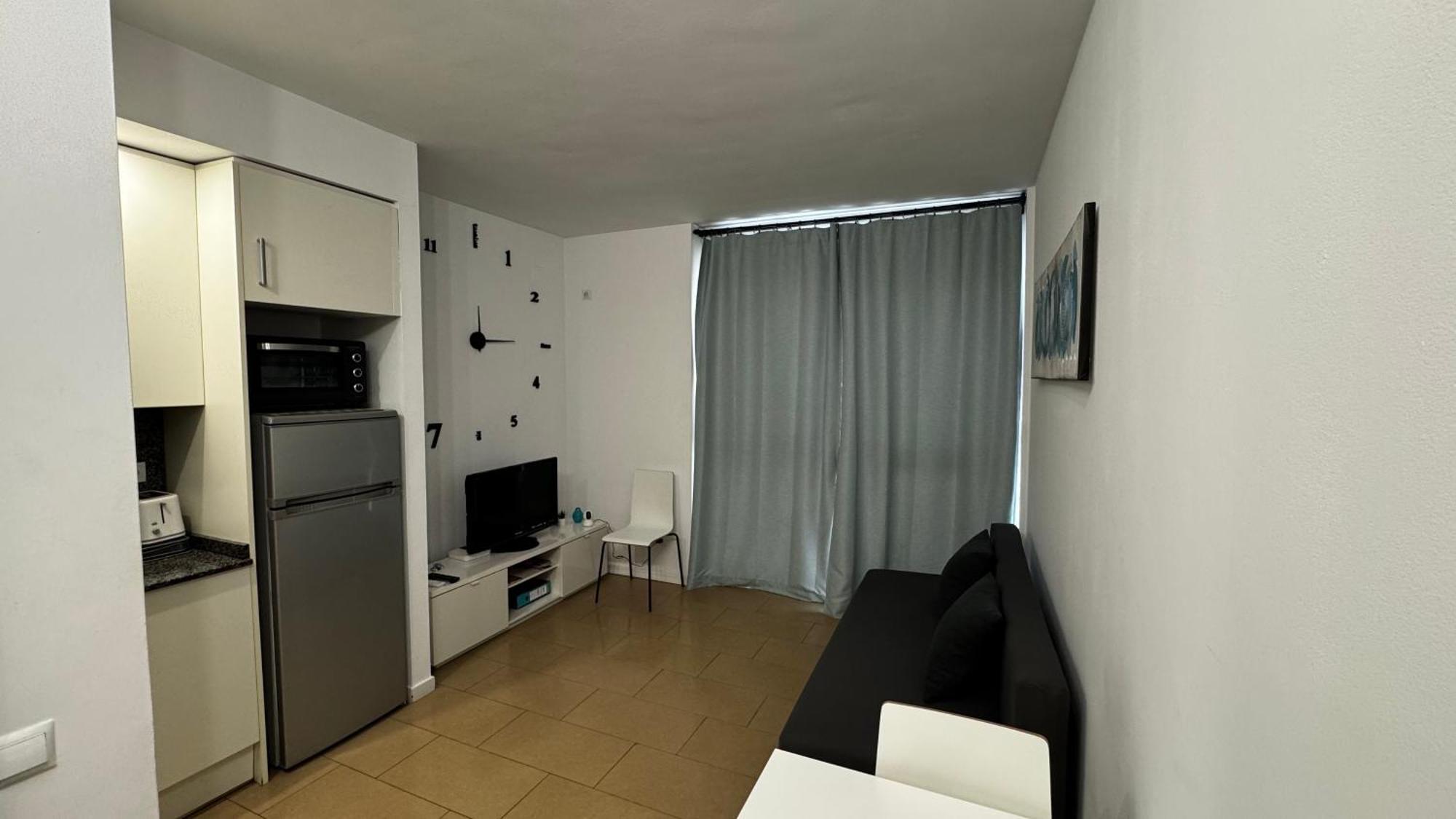Moderno Apartamento Con Parking,Tarrassa, Barcelona Terrassa Exterior photo